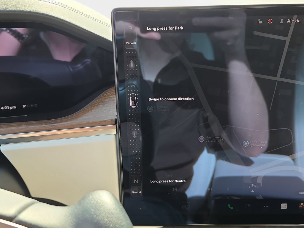 Used 2023 Tesla Model X image 42