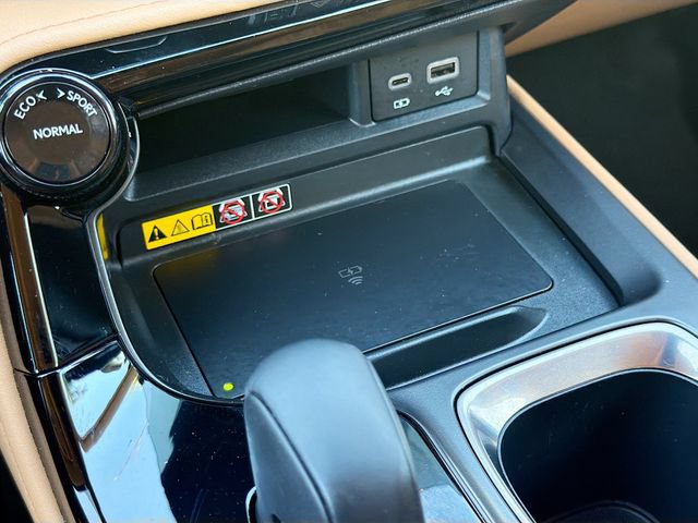 Used 2025 Lexus NX 250 FWD w/ Towing Package (2000 Lbs) image 29