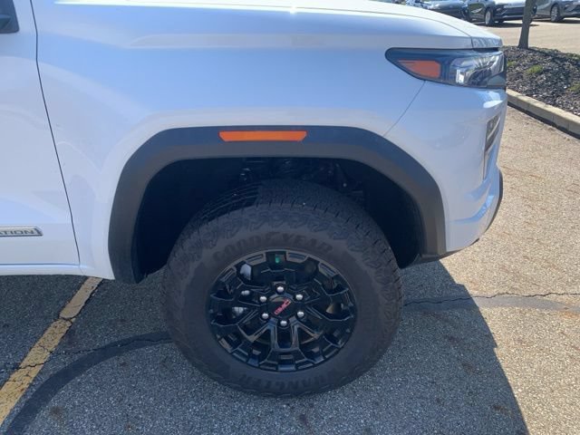 New 2026 GMC Canyon Elevation w/ Convenience Package AWD/4WD image 2