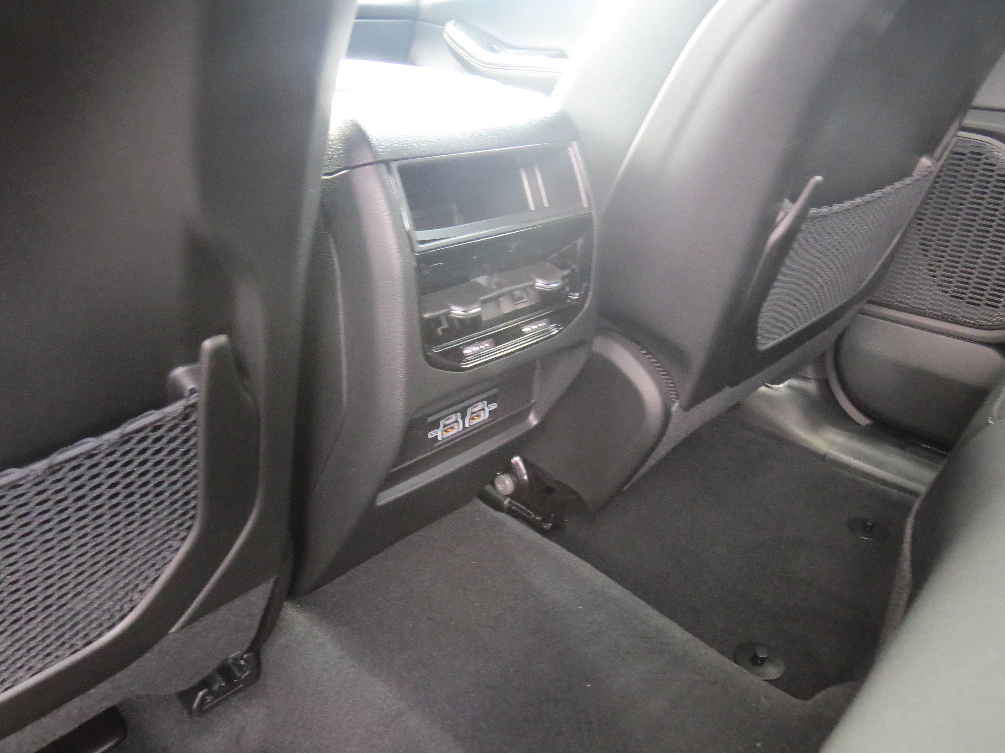 New 2026 Jeep Grand Cherokee Laredo RWD image 10