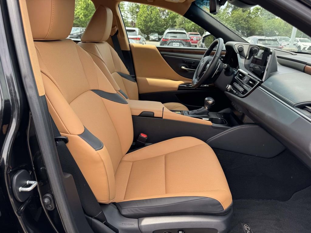 Used 2023 Lexus ES 250 w/ Premium Package AWD/4WD image 13