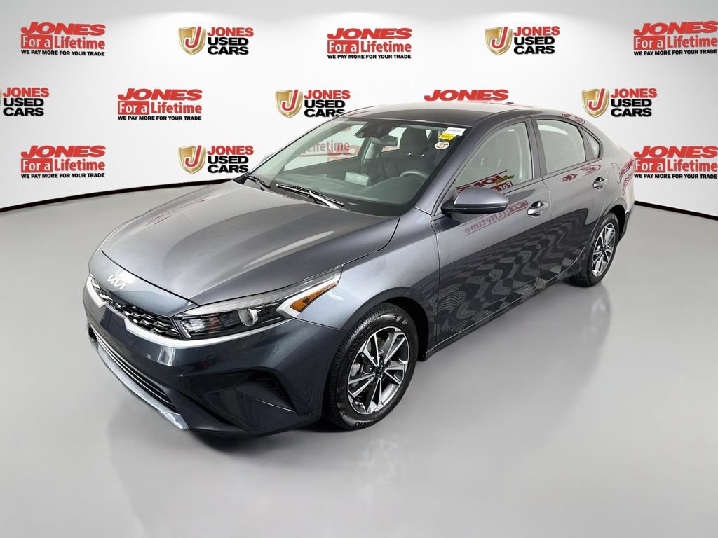 Used 2023 Kia Forte LXS FWD image 12
