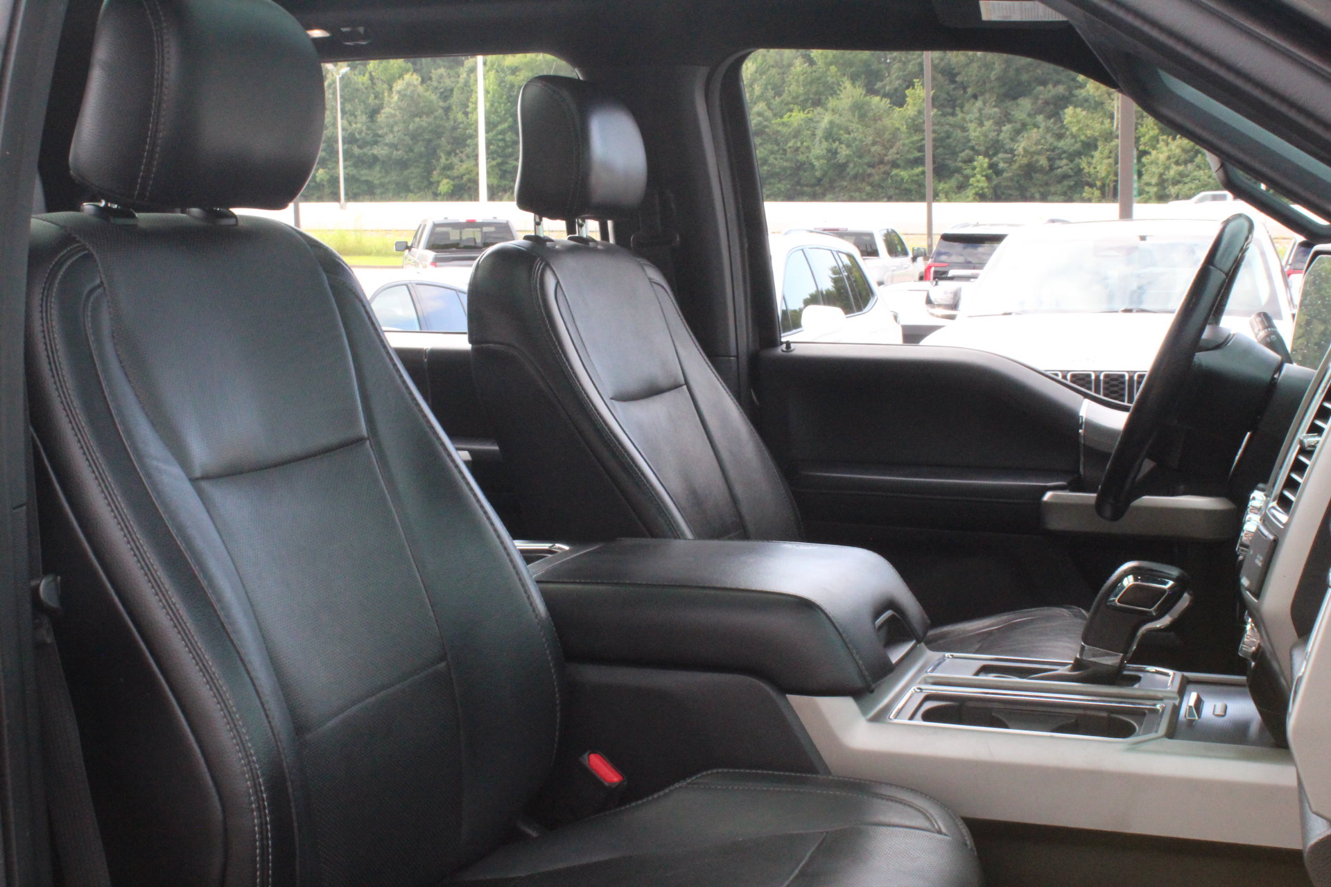 Used 2016 Ford F150 Lariat AWD/4WD image 36
