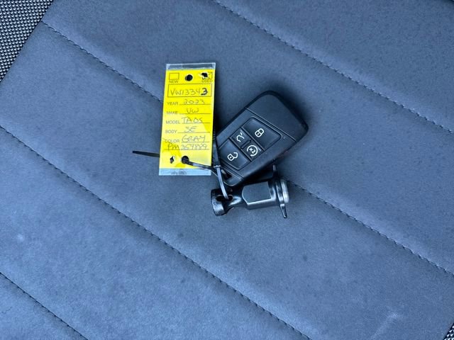 Certified 2023 Volkswagen Taos SE w/ Panoramic Sunroof Package image 37