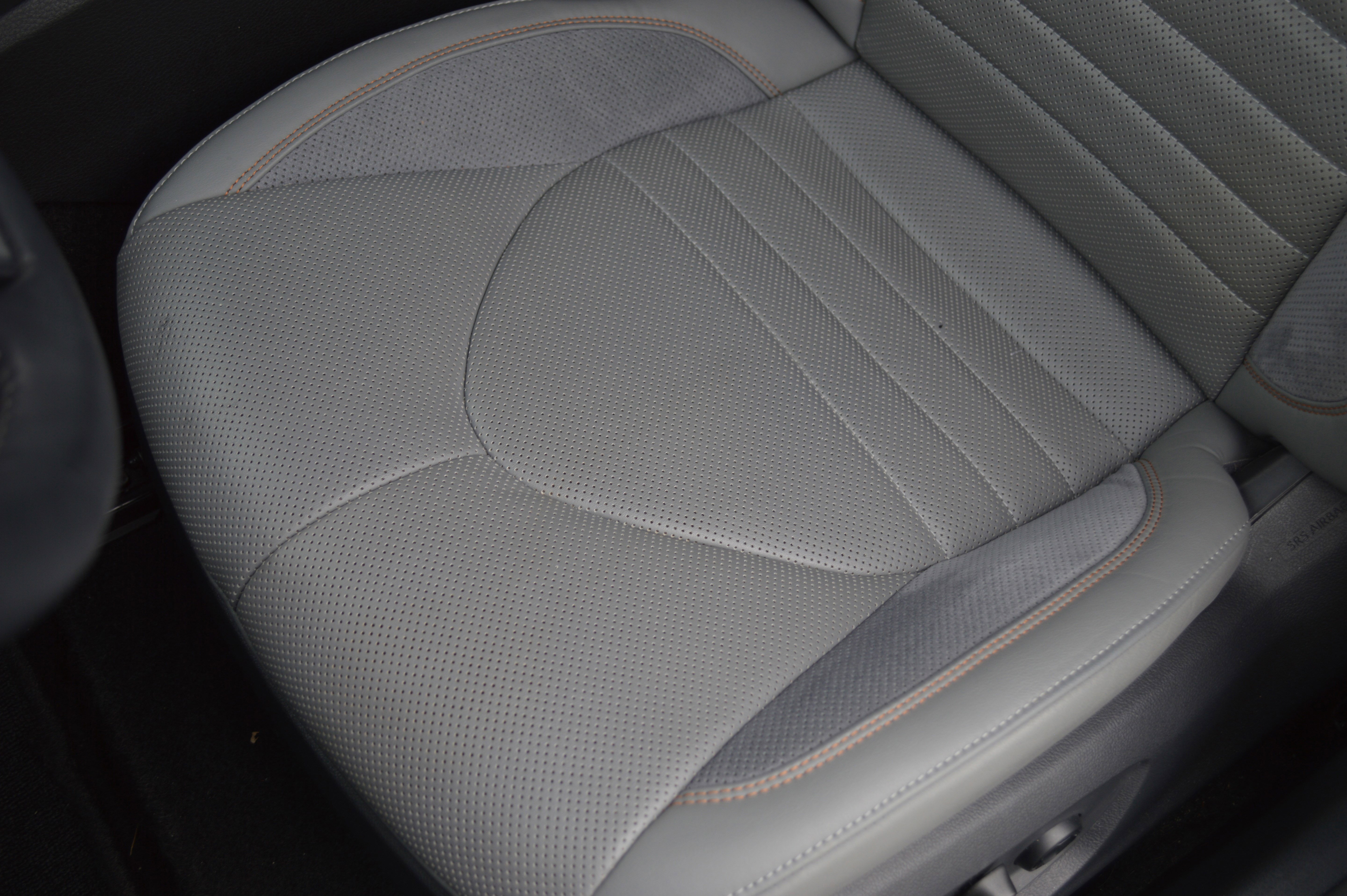 Used 2019 Toyota Avalon Touring w/ Advanced Safety Package FWD image 29