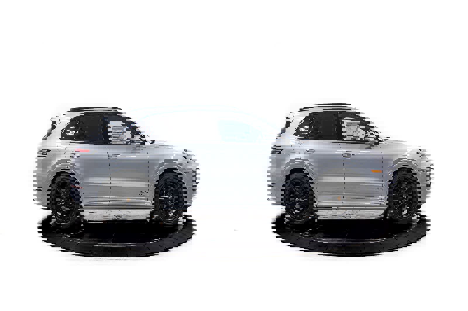 New 2026 Porsche Cayenne GTS image 8
