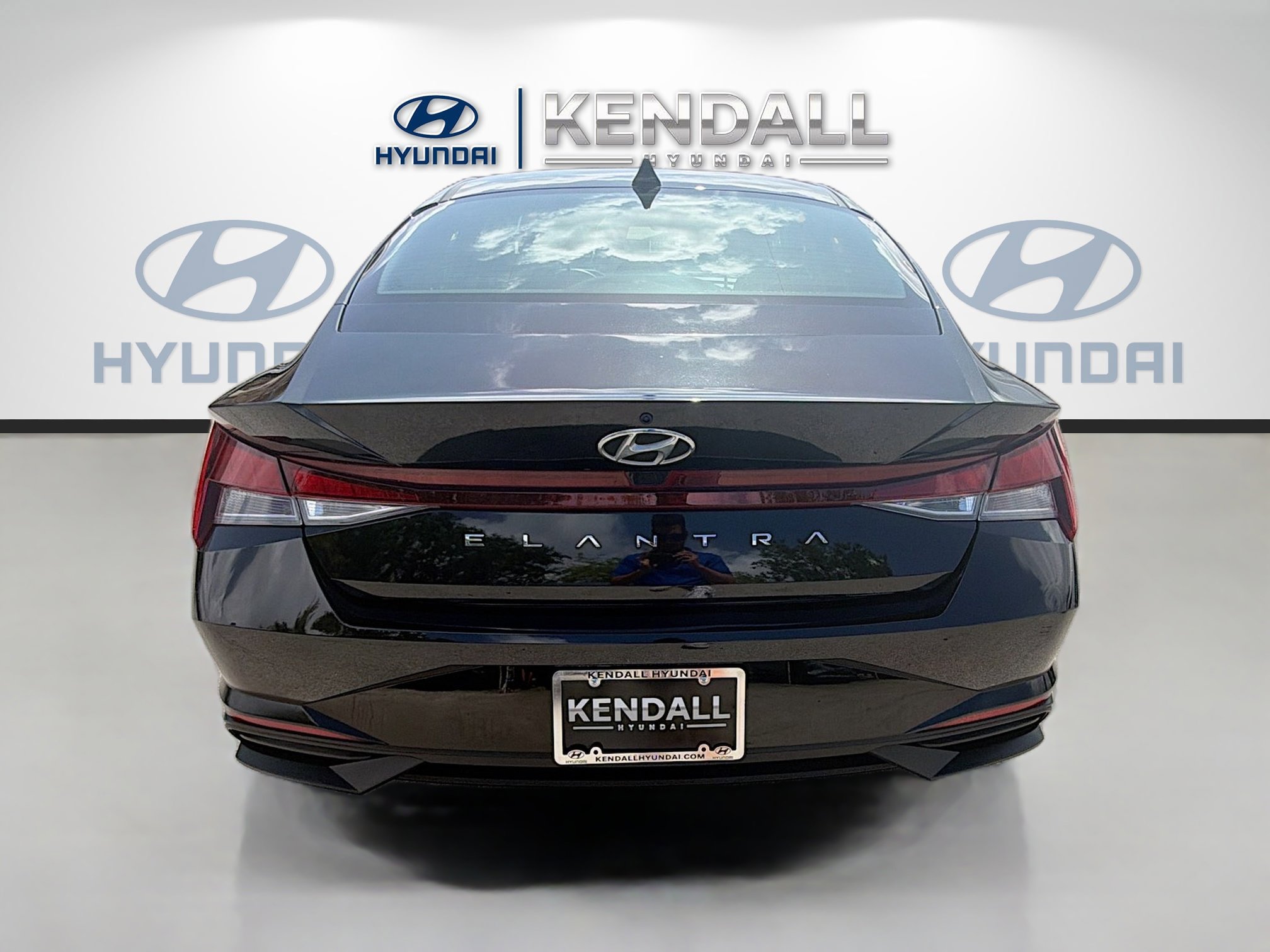 Used 2023 Hyundai Elantra SEL w/ Convenience Package FWD image 5