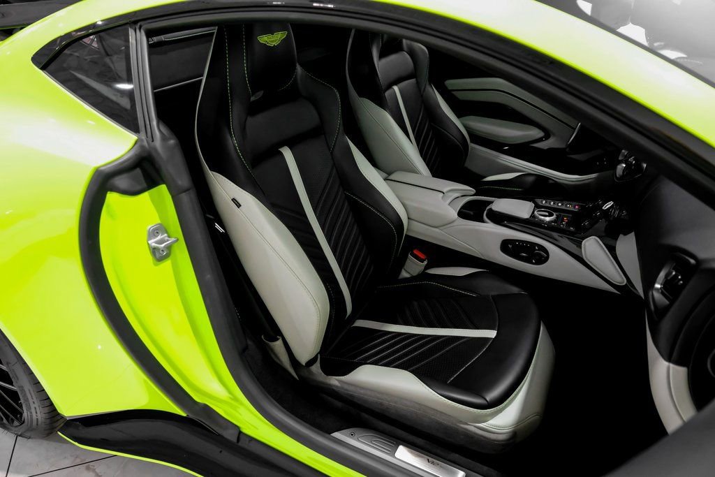 Used 2023 Aston Martin V12 Vantage image 30
