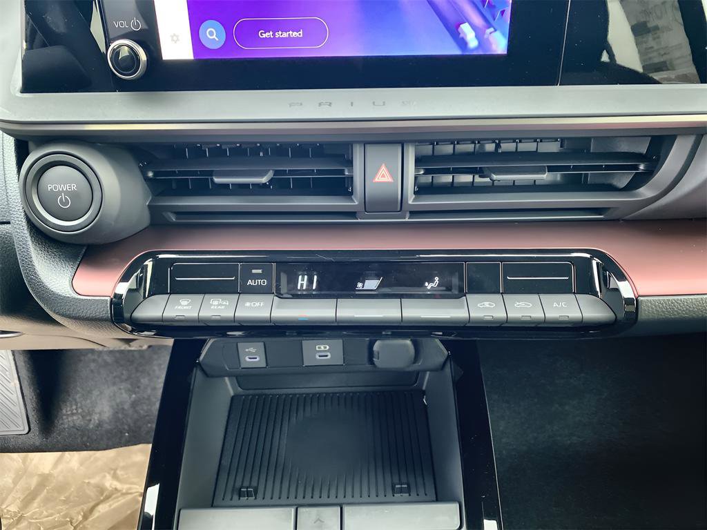 New 2026 Toyota Prius Plug-In Hybrid FWD image 15