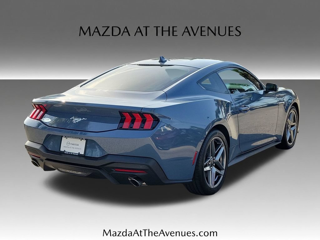 Used 2026 Ford Mustang Coupe RWD image 4