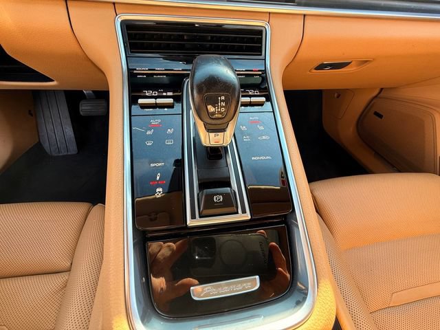 Used 2017 Porsche Panamera 4 AWD/4WD image 23