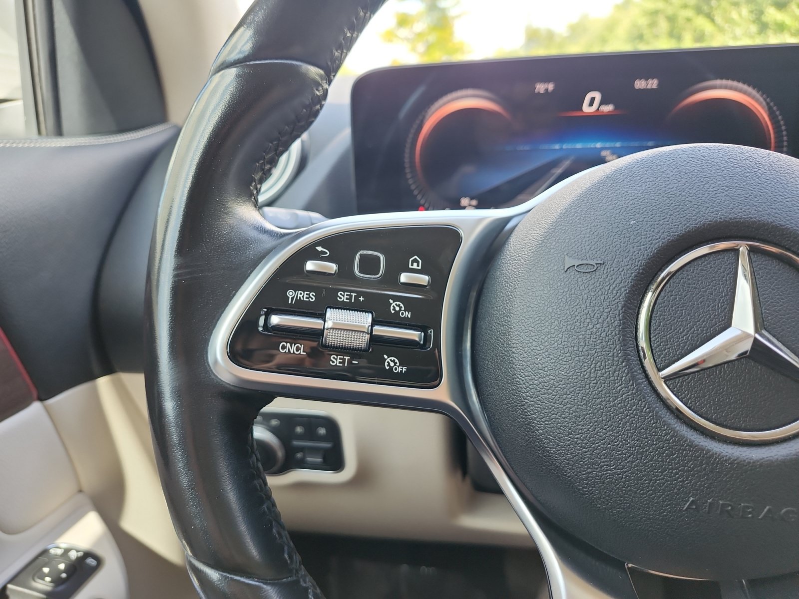 Used 2022 Mercedes-Benz GLA 250 4MATIC w/ Premium Package Lite image 28