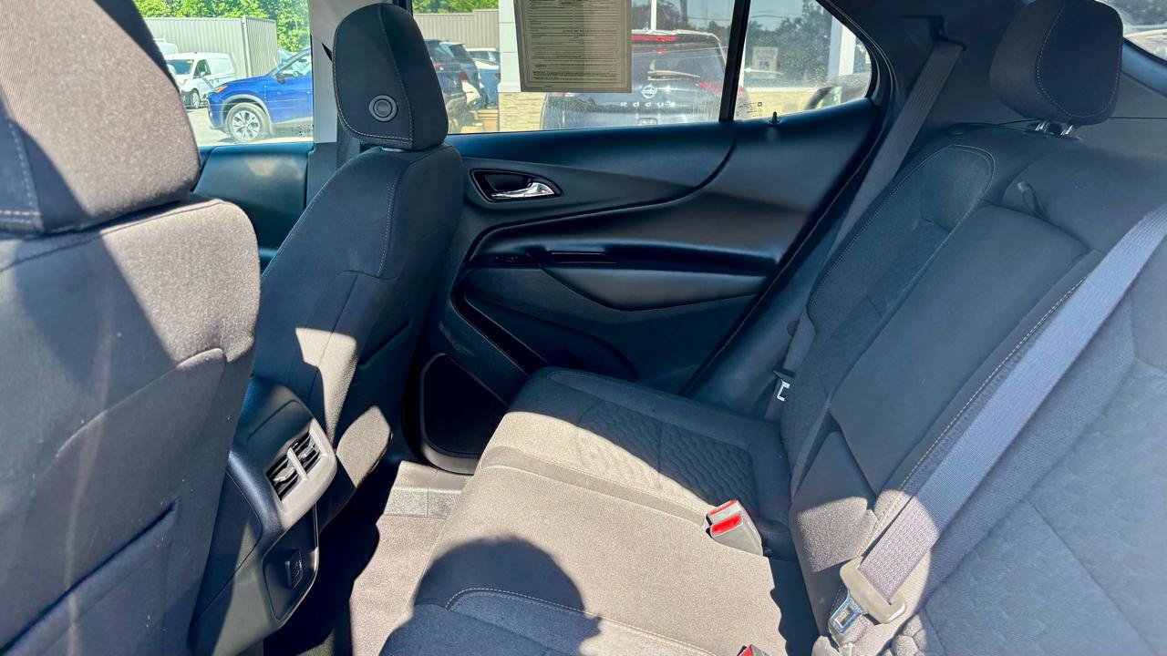 Used 2021 Chevrolet Equinox LT w/ Driver Convenience Package FWD image 17