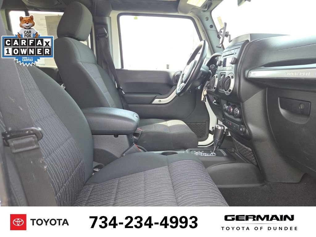 Used 2012 Jeep Wrangler Unlimited Sahara w/ Dual Top Group AWD/4WD image 16