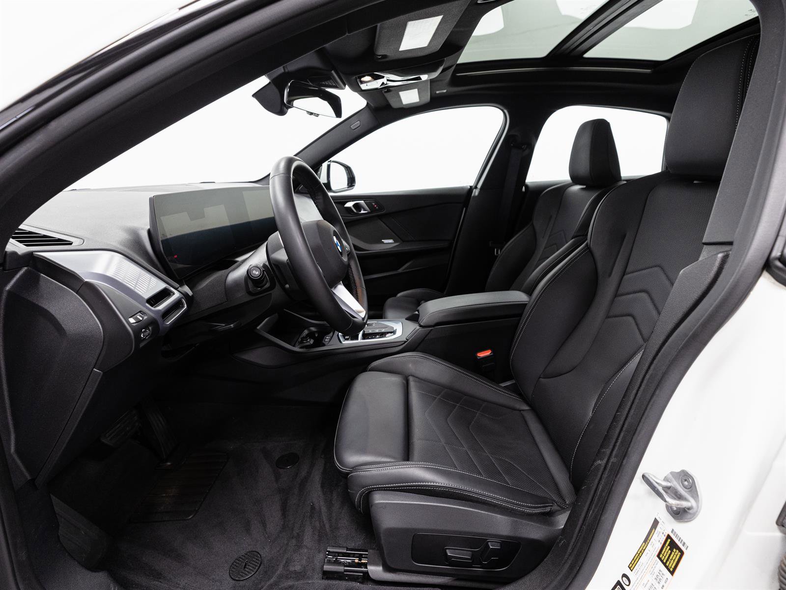 Used 2025 BMW 228i xDrive AWD/4WD image 4