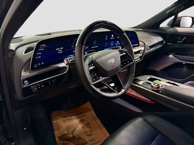 Used 2023 Cadillac Lyriq 2WD image 10