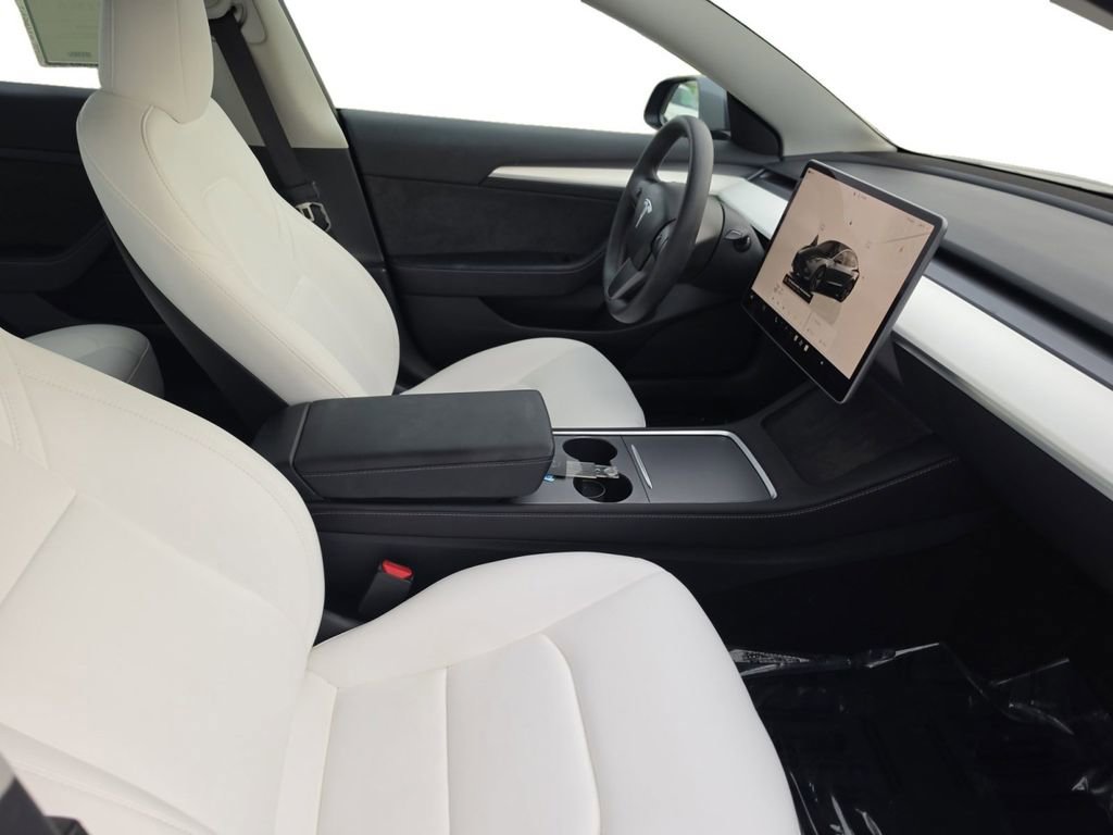 Used 2023 Tesla Model 3 Standard Range image 15