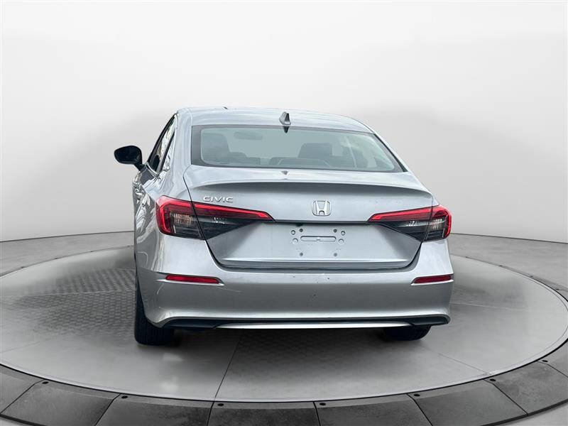Used 2022 Honda Civic EX image 4