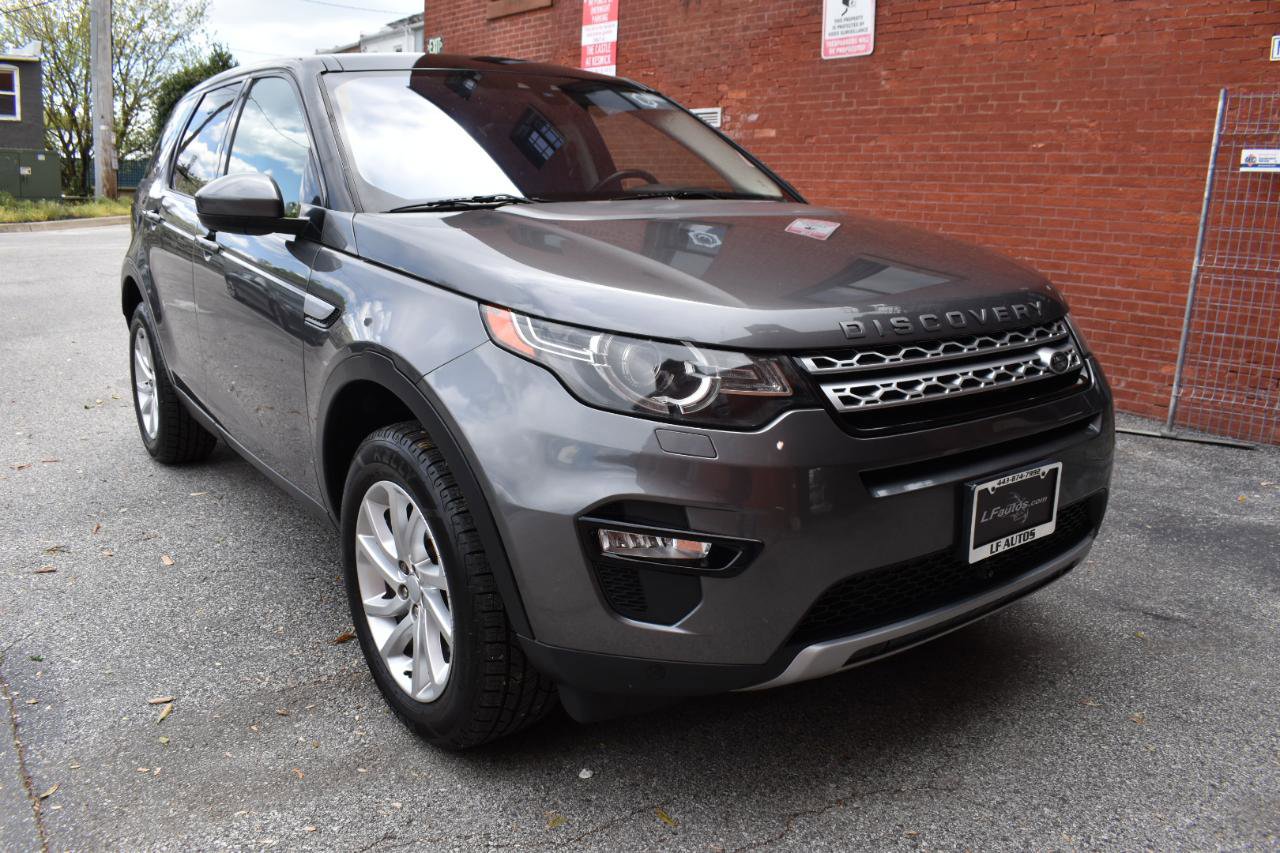Used 2017 Land Rover Discovery Sport HSE image 10
