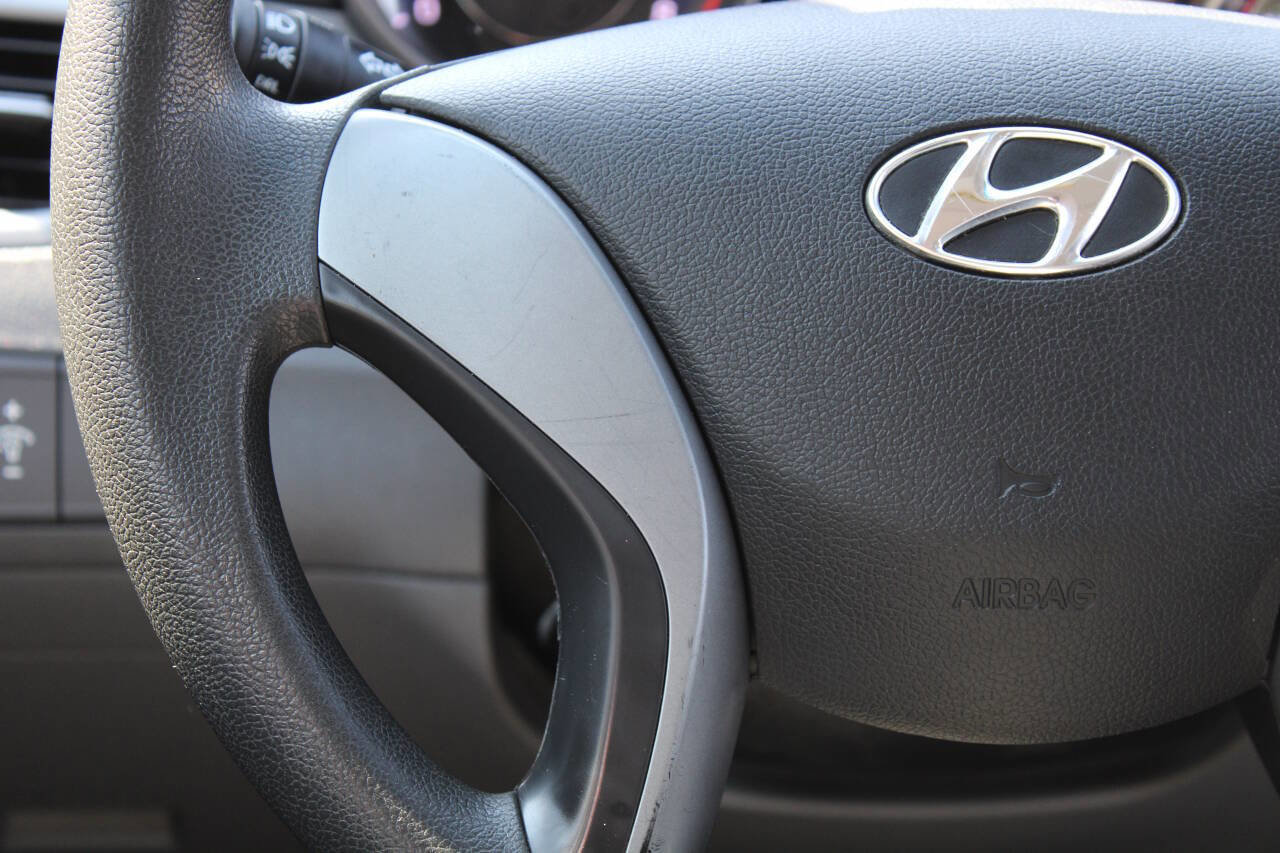 Used 2016 Hyundai Elantra SE image 34