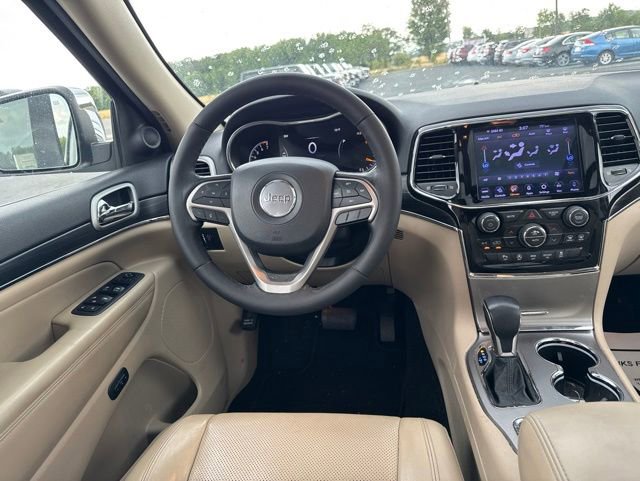 Used 2020 Jeep Grand Cherokee Limited w/ Luxury Group II AWD/4WD image 23