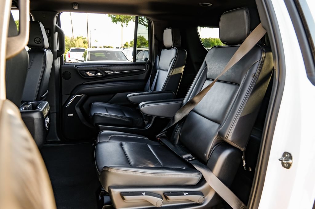 Used 2024 GMC Yukon XL Denali AWD/4WD image 48
