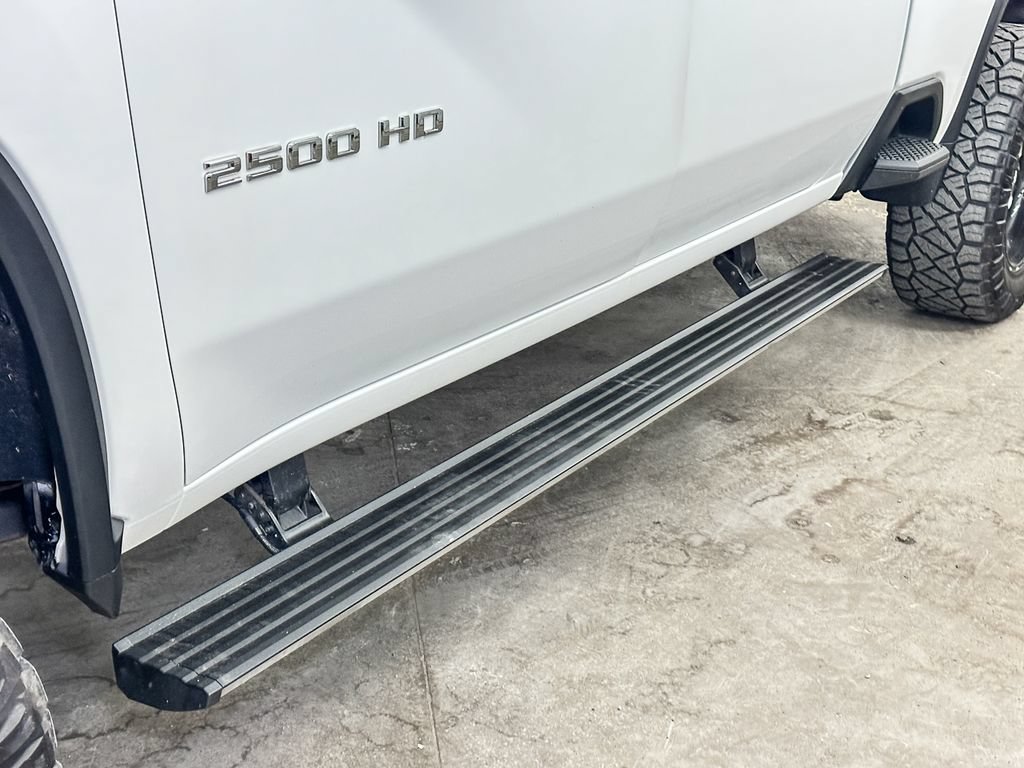 Used 2023 Chevrolet Silverado 2500 High Country AWD/4WD image 24
