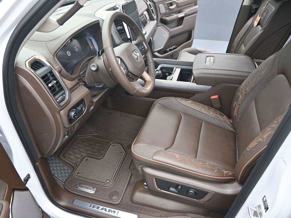 New 2025 RAM 1500 Limited image 9