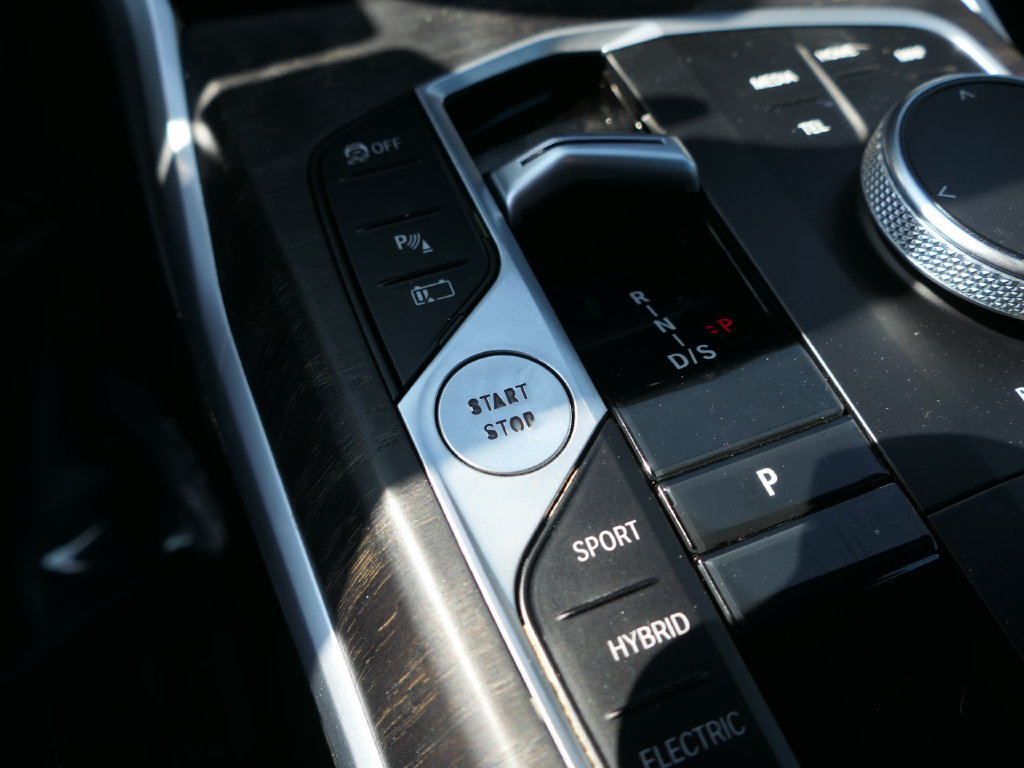 Used 2024 BMW 330e RWD image 19