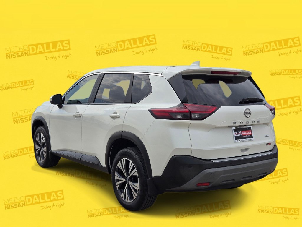 Certified 2023 Nissan Rogue SV FWD image 4