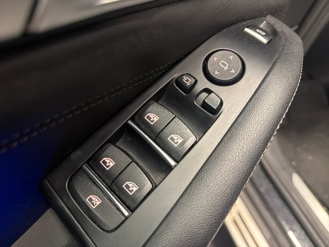 Used 2023 BMW X5 sDrive40i w/ Premium Package RWD image 11