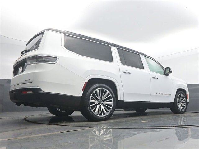 Used 2024 Jeep Grand Wagoneer L Series III image 53