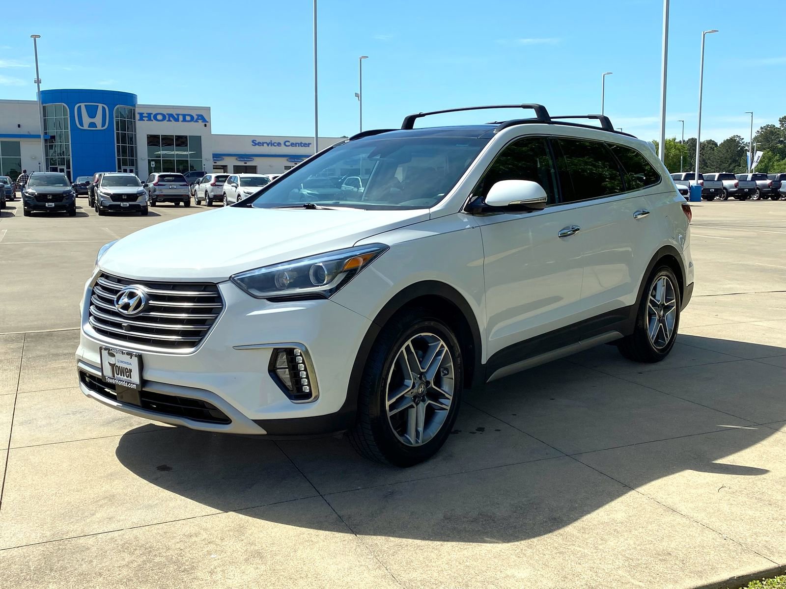Used 2019 Hyundai Santa Fe XL image 3