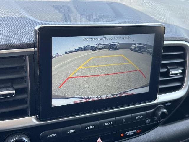 Used 2021 Hyundai Venue SE FWD image 16