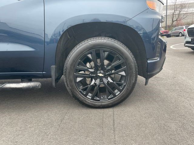 Used 2020 Chevrolet Silverado 1500 Custom w/ Custom Value Package AWD/4WD image 7