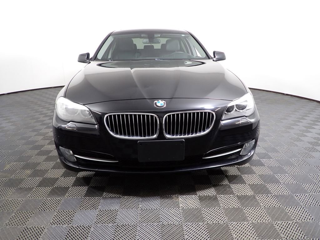 Used 2013 BMW 535i xDrive Sedan image 4