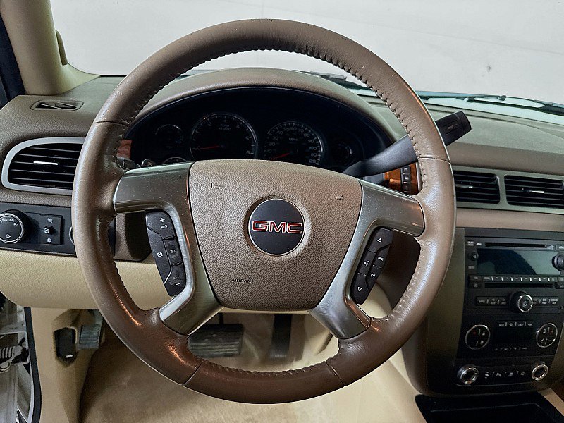 Used 2007 GMC Yukon SLT w/ SLT Preferred Equipment Group image 12