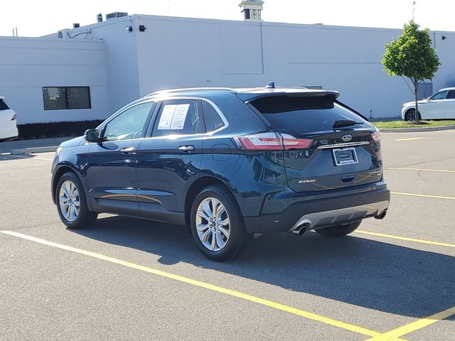Used 2020 Ford Edge Titanium AWD/4WD image 3