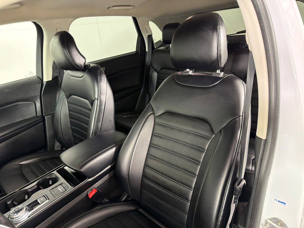 Used 2019 Ford Edge SEL w/ Equipment Group 201A AWD/4WD image 12