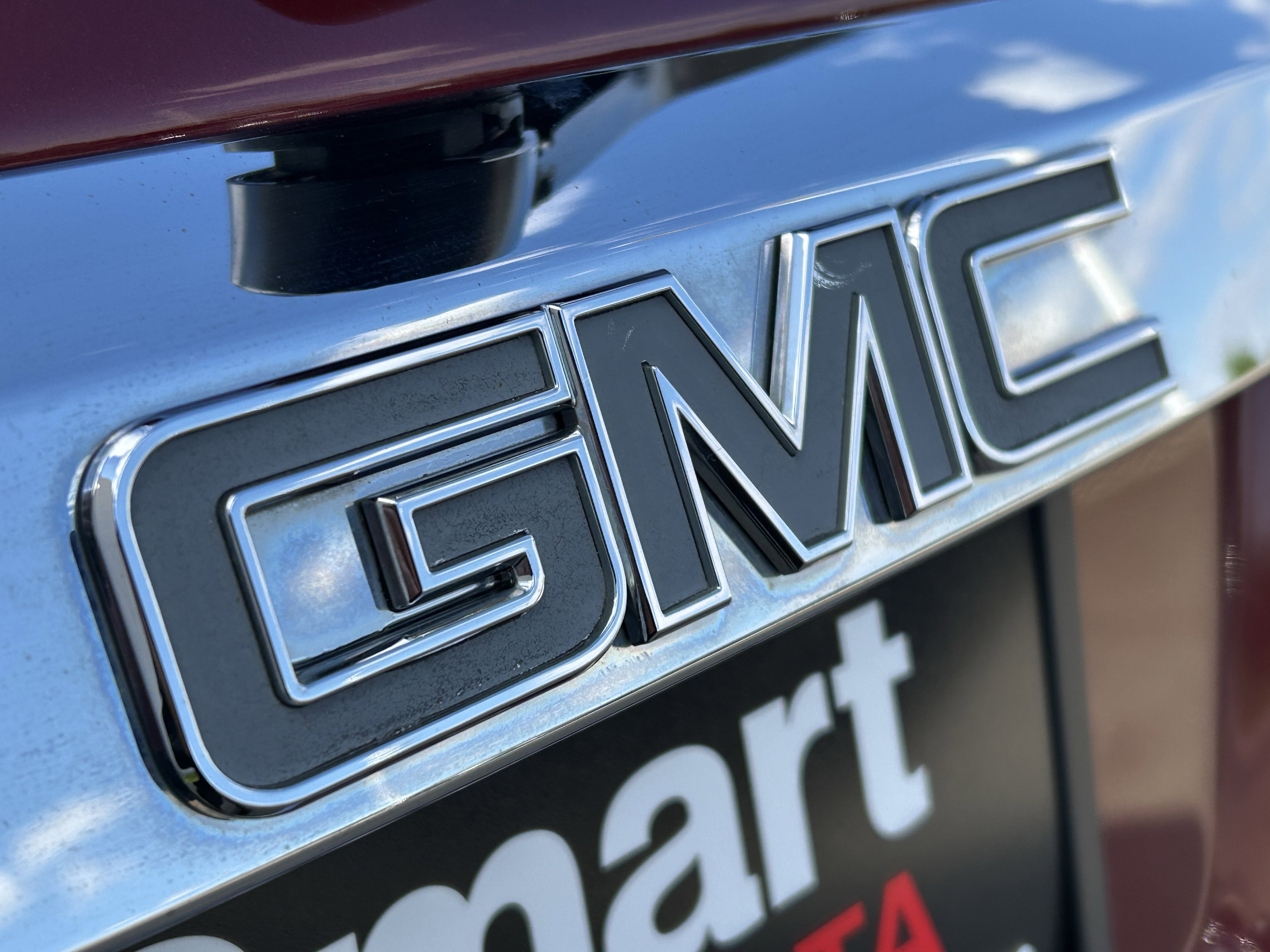 Used 2015 GMC Acadia SLE AWD/4WD image 7