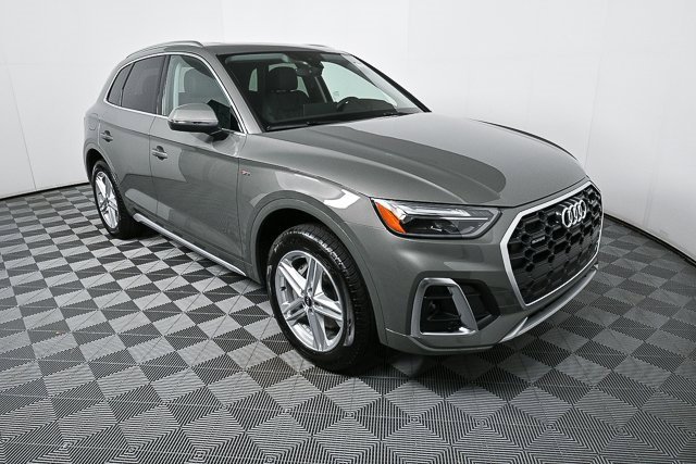 New 2025 Audi Q5 e Premium Plus