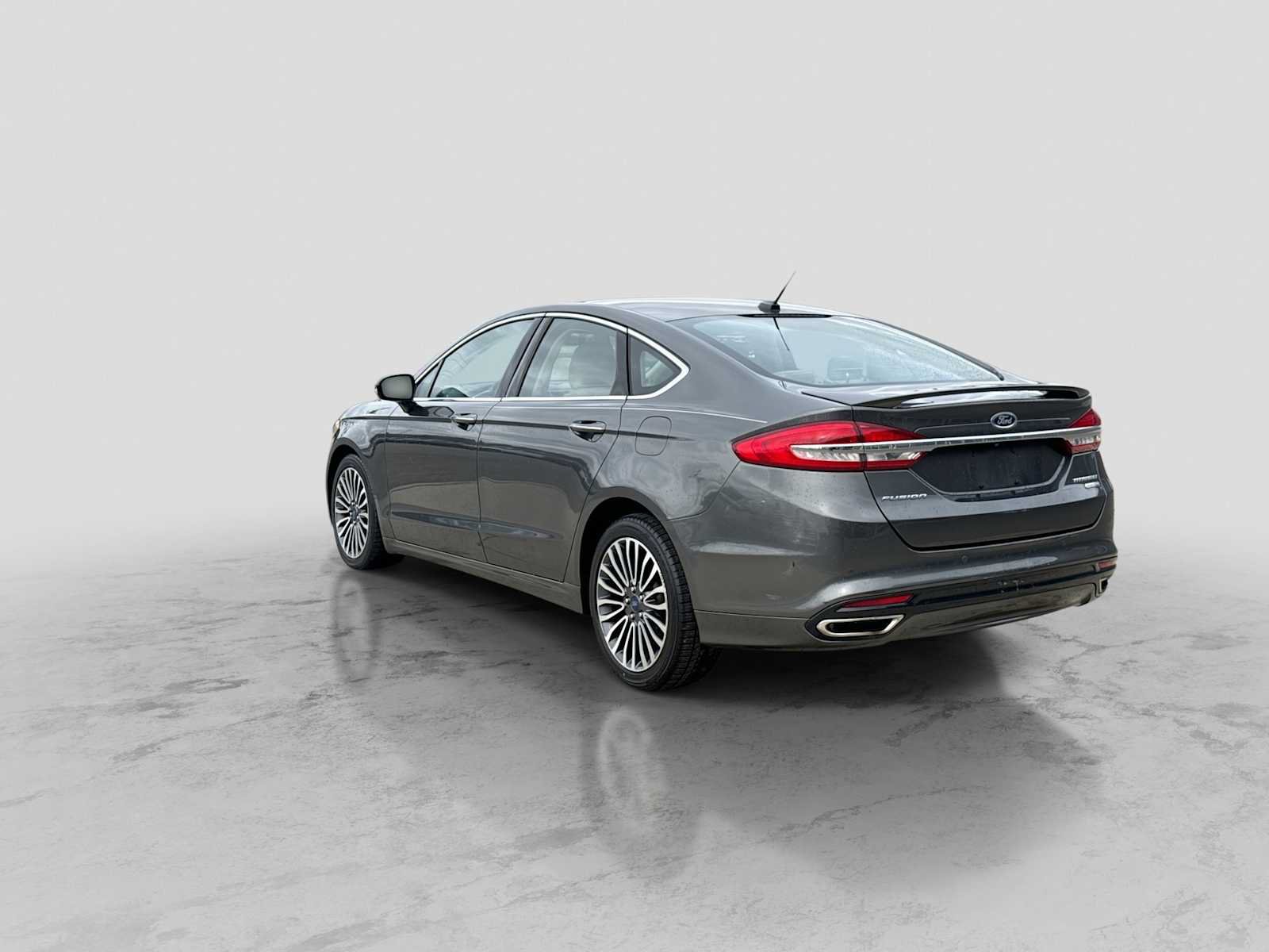 Used 2017 Ford Fusion Titanium AWD/4WD image 4