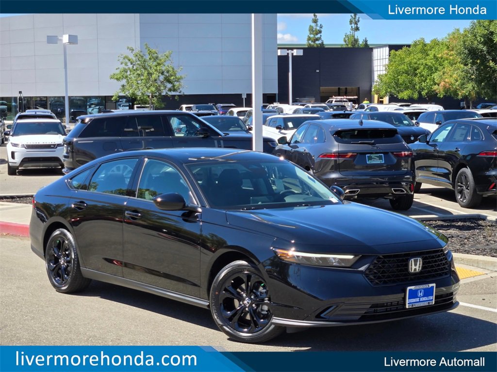 New 2025 Honda Accord SE