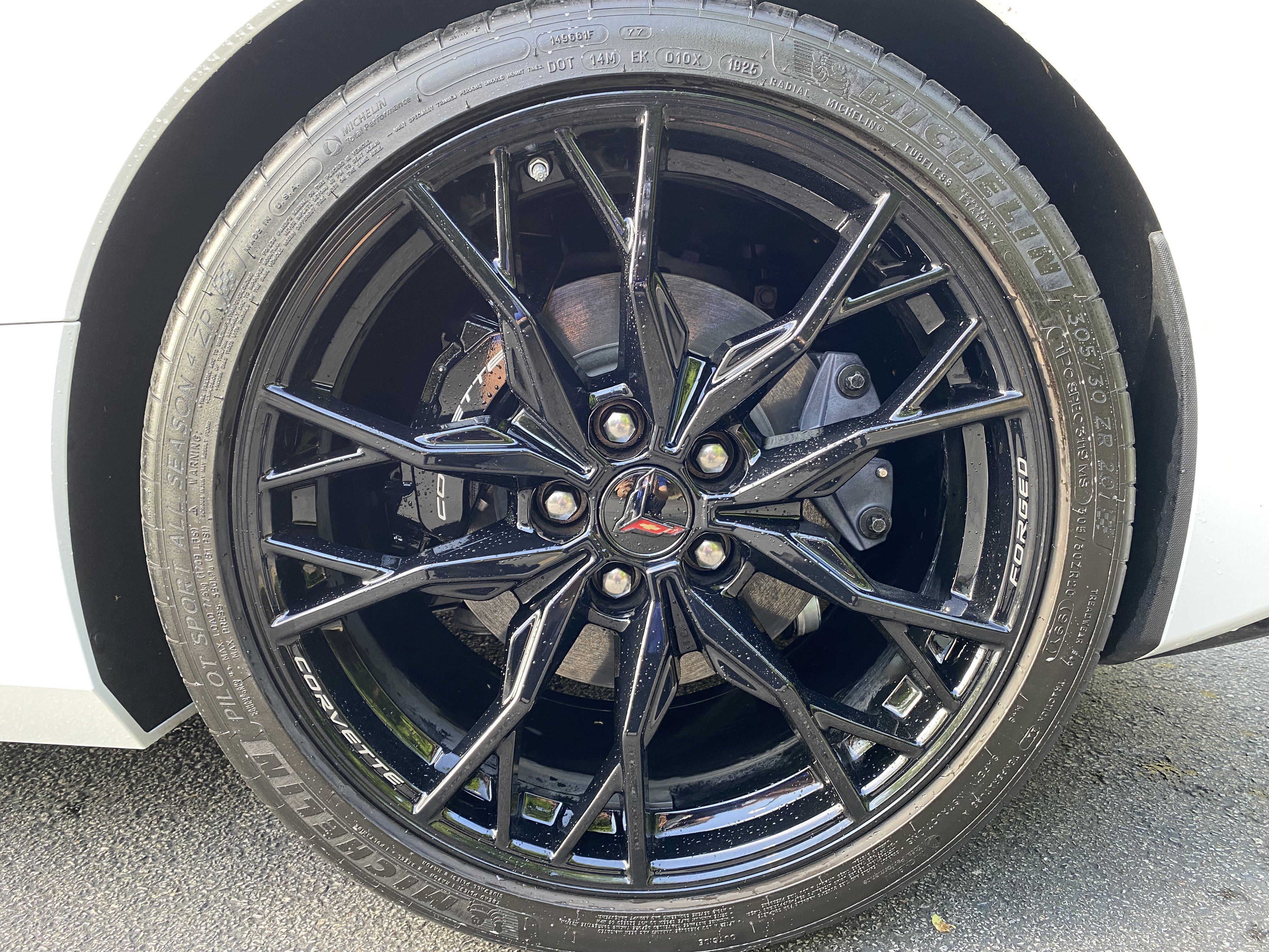 Used 2025 Chevrolet Corvette Stingray Coupe w/ 1LT image 39