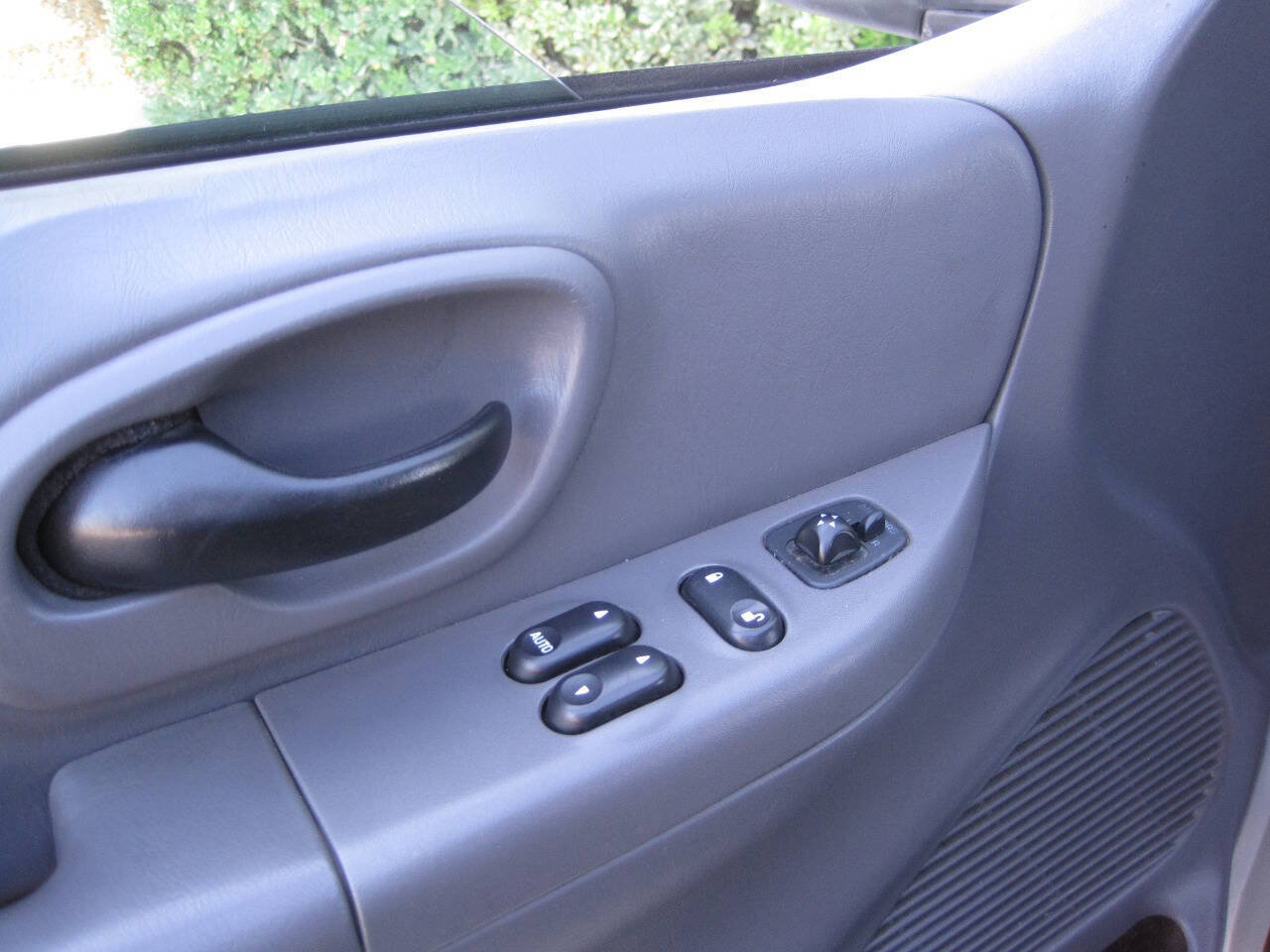 Used 2003 Ford F150 XLT RWD image 18