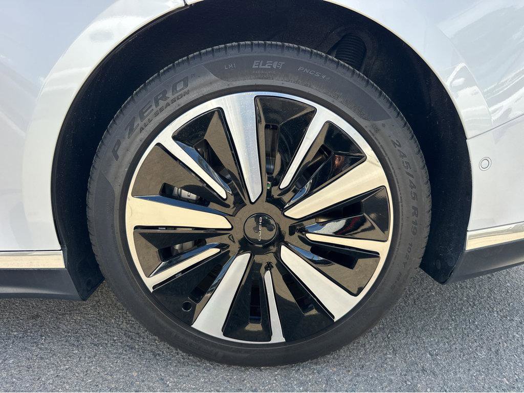 Used 2024 Lucid Air Touring image 14