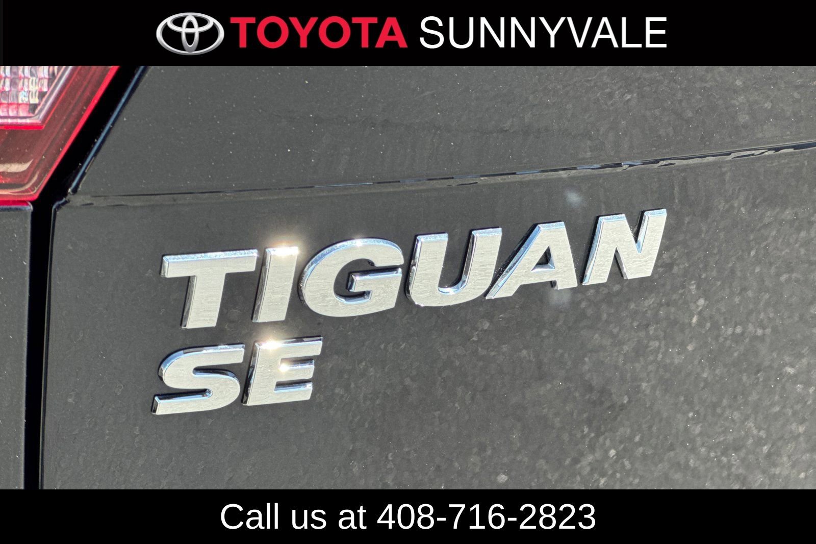 Used 2020 Volkswagen Tiguan SE w/ Panoramic Sunroof Package FWD image 13