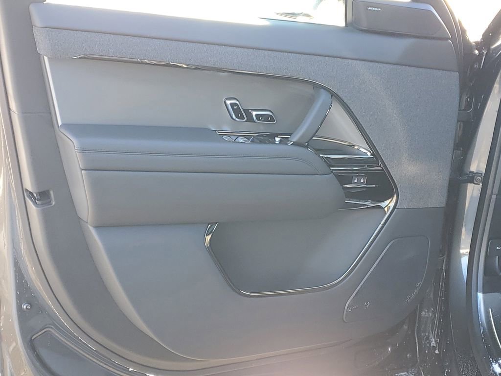 New 2026 Land Rover Range Rover Sport SE image 9