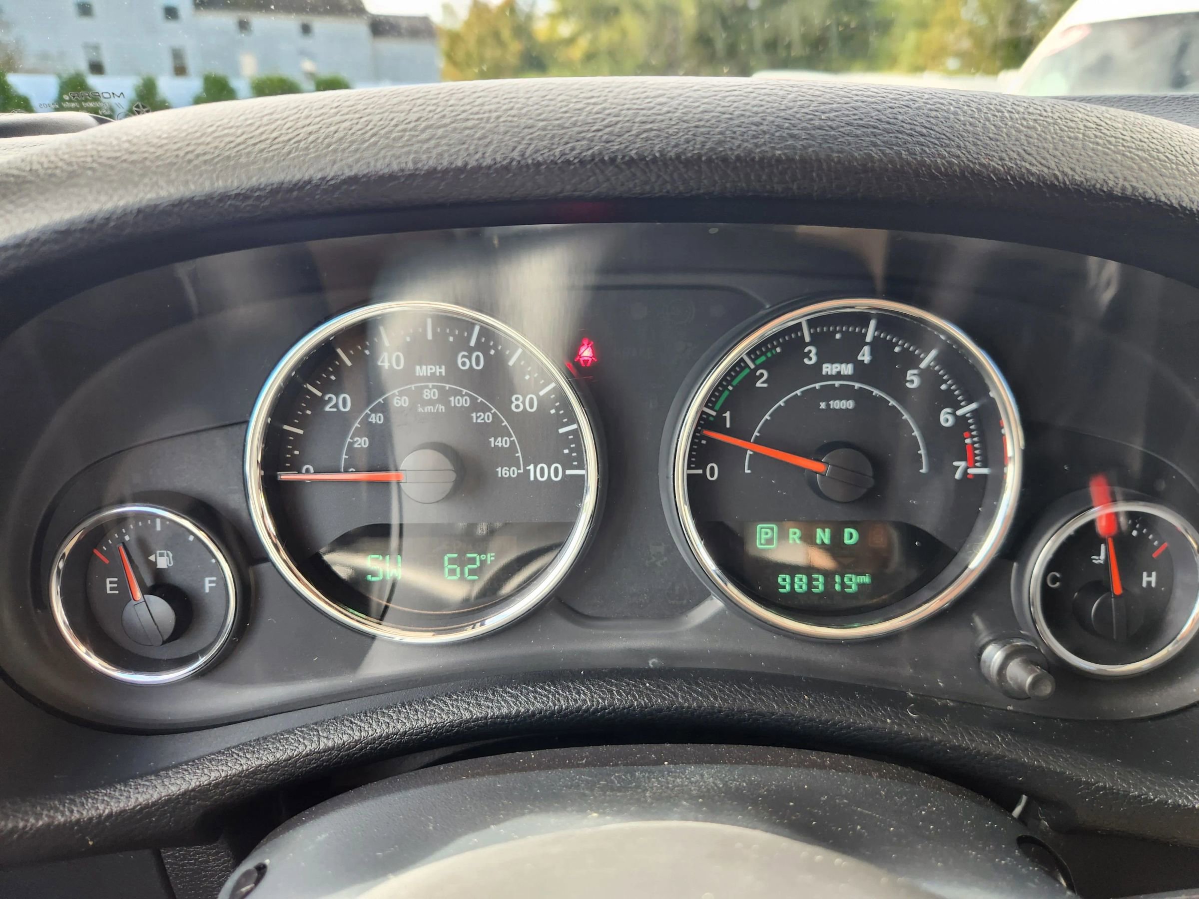 Used 2018 Jeep Wrangler Unlimited Sahara image 26