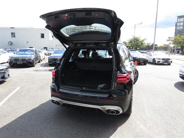 Used 2025 Mercedes-Benz GLB 35 AMG 4MATIC image 33
